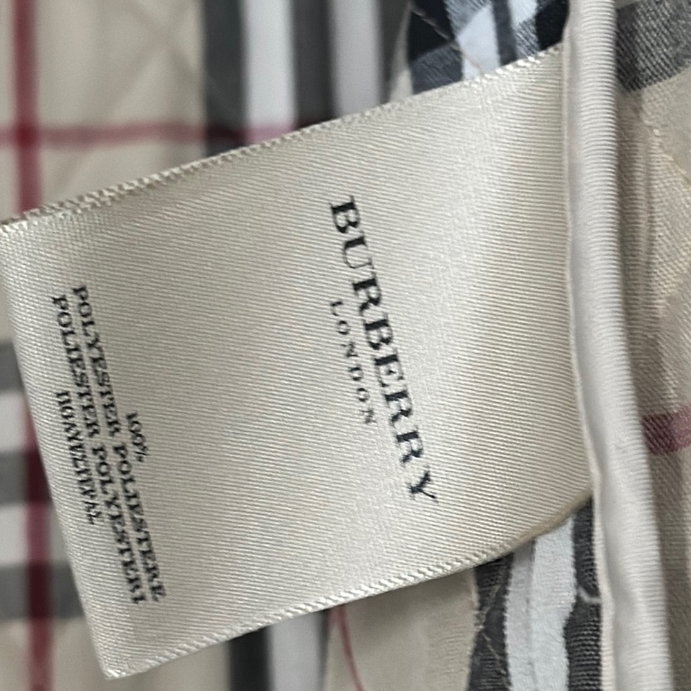 Burberry SZ S Quilted Cream Jacket - Picture 10 of 14